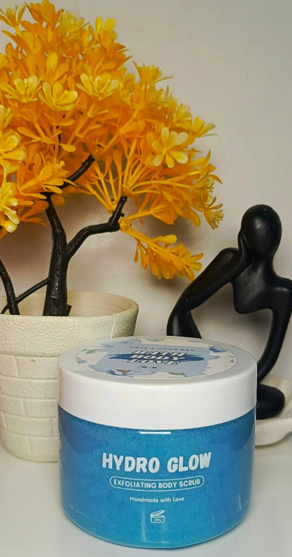 HYDRO GLOW EXFOLIATING BODY SCRUB